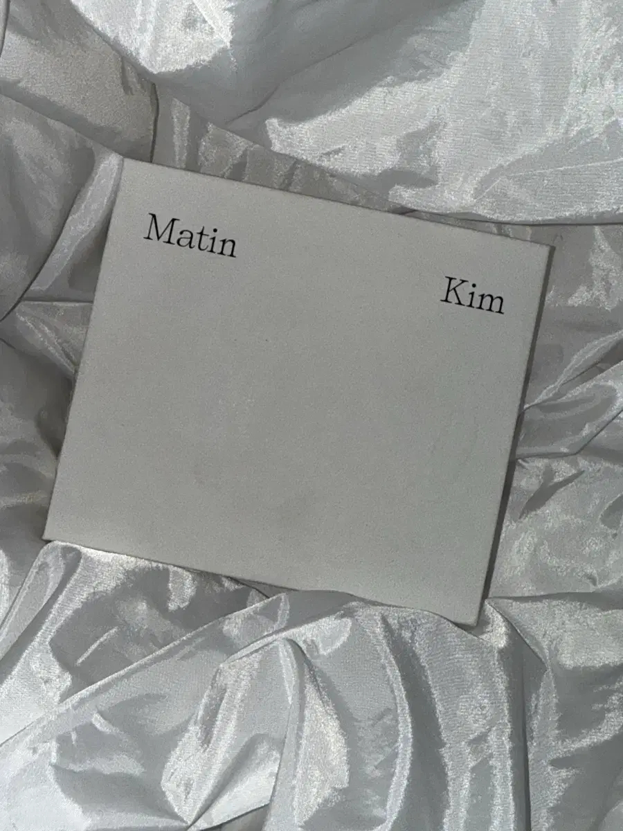 Matin Kim 지갑